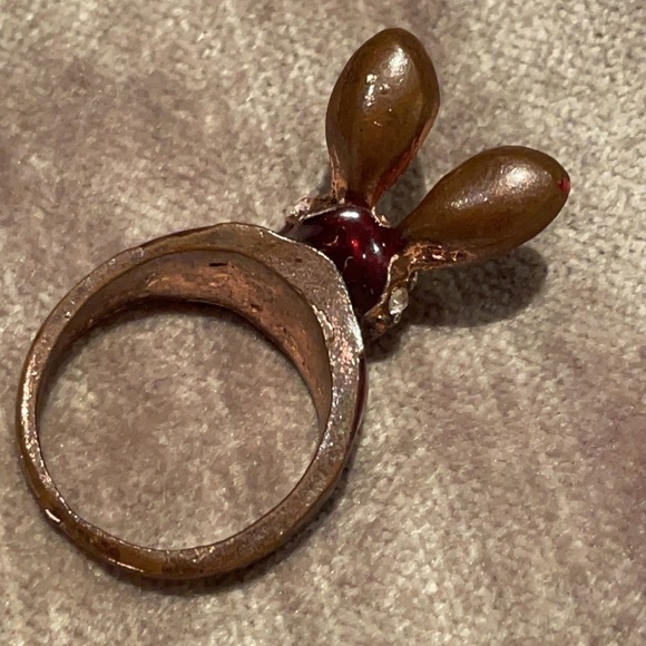 80’s Vintage Bunny Ring size 6 - Picture 4 of 8